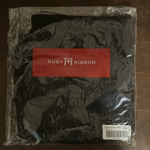 🆕 Ruby Ribbon Slim Leg Ponte Pant - Picture 2 of 9